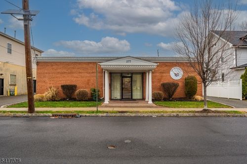 277 W Clay Ave, Roselle Park, NJ, 07204-1845 | Card Image