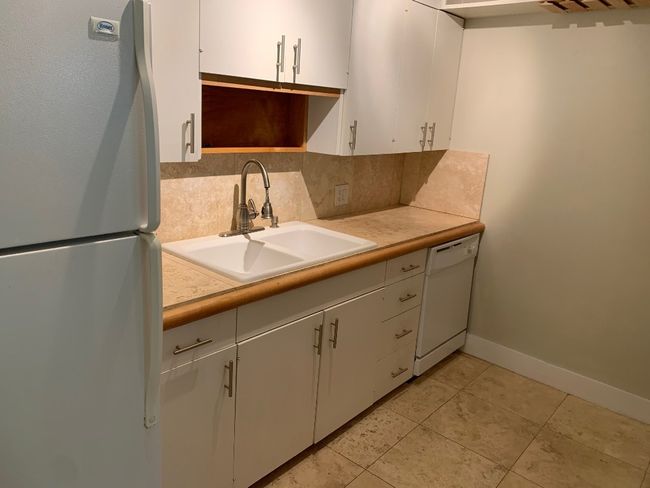APT-5 - 1605 Pease Rd, Condo with 2 bedrooms, 1 bathrooms and 1 parking in Austin TX | Image 6