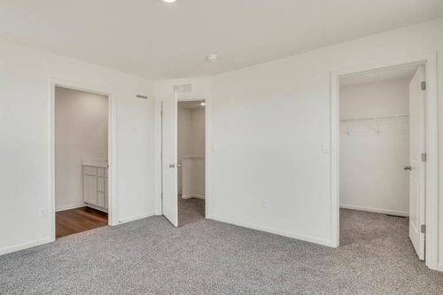 2660 Arrowhead Drive, Pingree Grove, IL, 60140 | Card Image