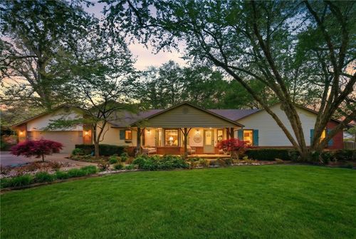 3221 Eden Dr, Springdale, AR, 72762-8301 | Card Image