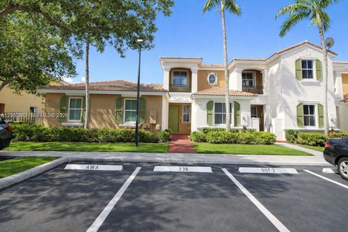 2264 Ne 42nd Cir, Homestead, FL, 33033-6611 | Card Image