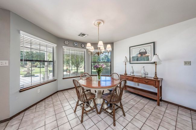 9415 21 St Ave, Home with 3 bedrooms, 3 bathrooms and null parking in Lemoore CA | Image 25