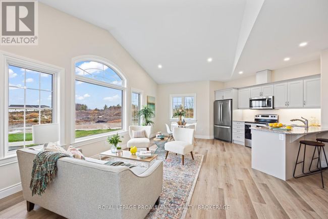 43 Carly Place, Townhouse with 2 bedrooms, 1 bathrooms and 1 parking in Loyalist (Amherstview) ON | Image 5