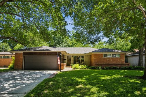 7340 Wild Valley Dr, Dallas, TX, 75231-7340 | Card Image