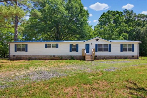 1041 Whitts Rd, Madison, NC, 27025-6524 | Card Image
