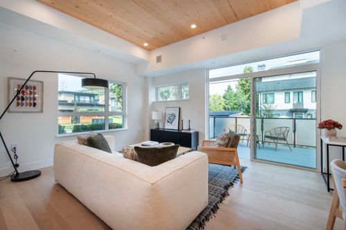 4150 Columbia St, Vancouver, BC, V5Y0N8 | Card Image