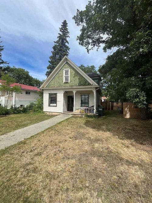 4910 51 Ave, Vermilion, AB, T9X1S8 | Card Image