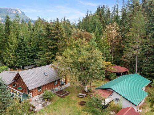 42524 May Creek Road, Gold Bar, WA, 98251 | Card Image