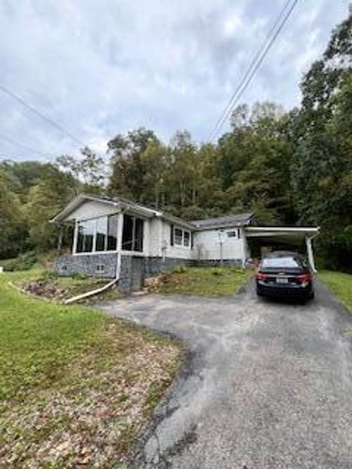 1290 Barrenshee Creek, Fedscreek, KY, 41524 | Card Image