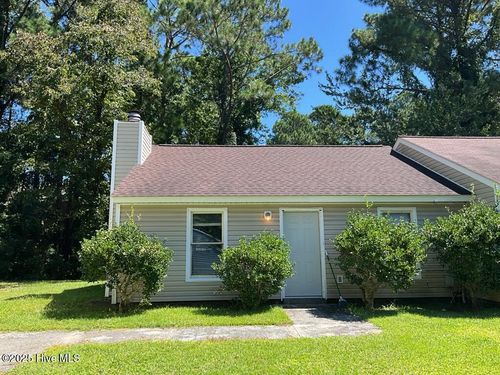 166 Corey Cir, Jacksonville, NC, 28546-7703 | Card Image