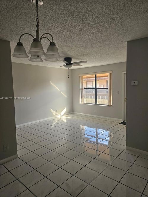 apt-204-10037 Winding Lake Rd, Sunrise, FL, 33351-5835 | Card Image