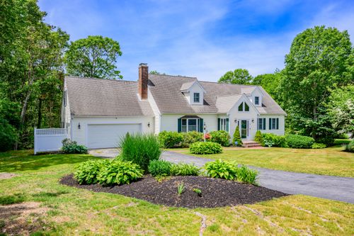 29 Waterview Cir, Centerville, MA, 02632-1954 | Card Image