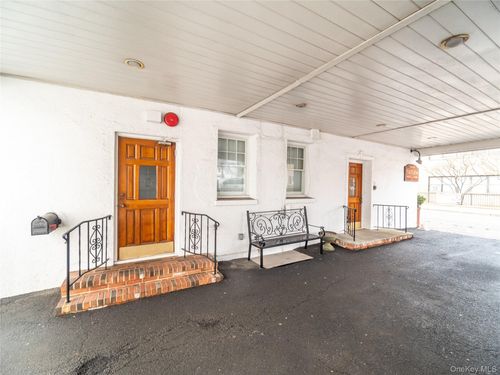 121 S Regent St, Port Chester, NY, 10573-3510 | Card Image