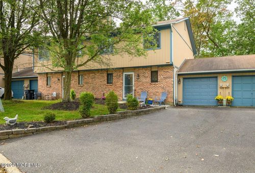 3 Canary Cir, Howell, NJ, 07731-2036 | Card Image
