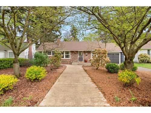 3566 Ne Maywood Pl, Portland, OR, 97220 | Card Image