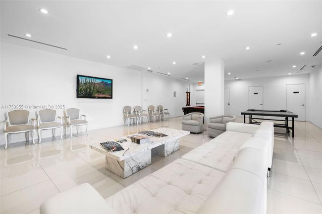 APT-6M - 5055 Collins Ave, Condo with 2 bedrooms, 3 bathrooms and null parking in Miami Beach FL | Image 28
