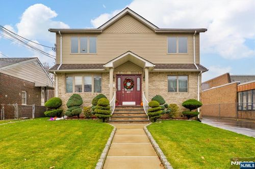 148 Copeland Avenue, Lyndhurst, NJ, 07071 | Card Image