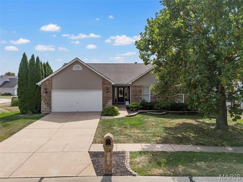 225 Jacobs Way Dr, O Fallon, MO, 63376-7799 | Card Image