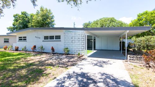 5820 24th St W, BRADENTON, FL, 34207-3930 | Card Image