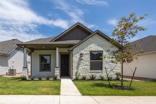 324 Orleanian Dr, Buda, TX, 78610-1088 | Card Image