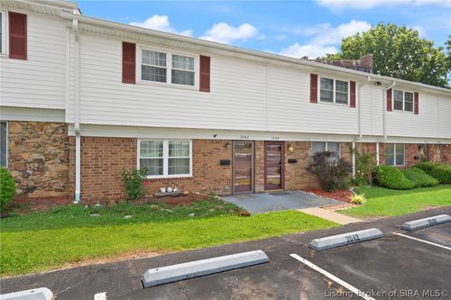 3042 Wooded Way, Jeffersonville, IN, 47130-5972 | Card Image