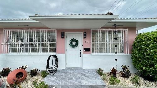 1801 Nw 5th St, Miami, FL, 33125-4503 | Card Image