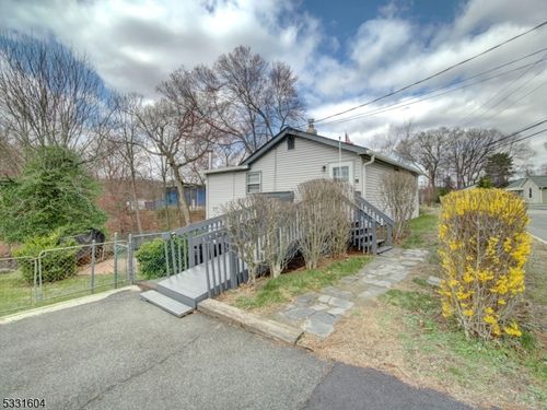 120 Shippenport Rd, Landing, NJ, 07850-1640 | Card Image