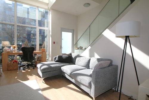 125 E 1st Ave, Vancouver, BC, V6A0E8 | Card Image