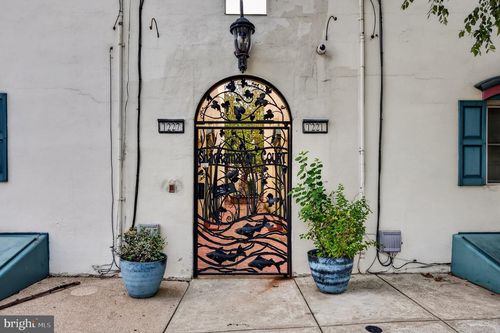 8-1227 Shackamaxon St, PHILADELPHIA, PA, 19125-3956 | Card Image