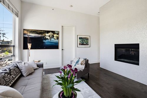 304-2108 W 12th Ave, Vancouver, BC, V6K2N2 | Card Image