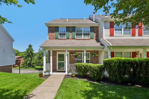 218 Castle Creek Dr, Seven Fields, PA, 16046-7838 | Card Image