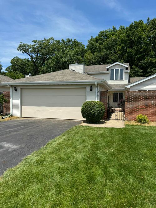 424 Deerpath Dr W, Schererville, IN, 46375 | Card Image