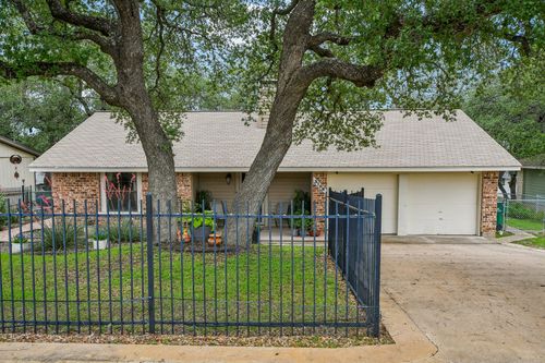 3108 American Dr, Lago Vista, TX, 78645-6705 | Card Image