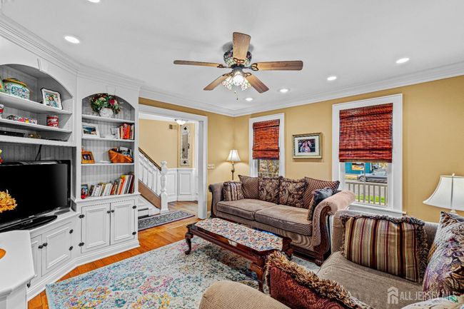 356 Front St, House other with 3 bedrooms, 2 bathrooms and null parking in Dunellen NJ | Image 7