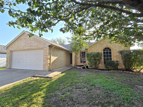 616 Sawyer Dr, Saginaw, TX, 76179-0960 | Card Image