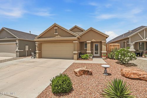 5113 Hector Munoz Dr, El Paso, TX, 79938-4912 | Card Image
