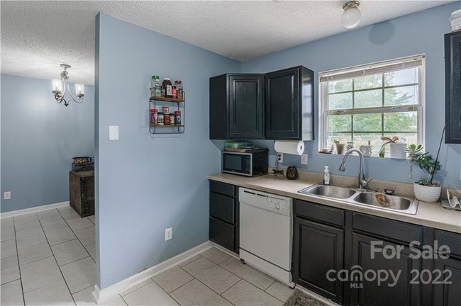 617 Crout Pond Way, House other with 3 bedrooms, 2 bathrooms and null parking in Gilbert SC | Image 14