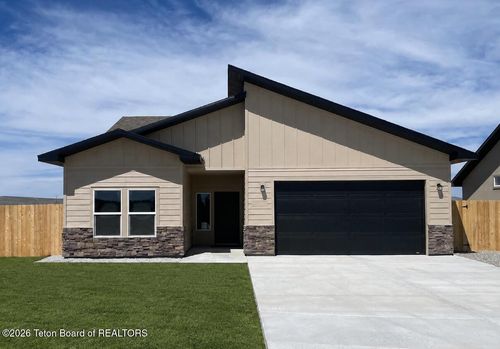 1610 Wrangler Way, Pinedale, WY, 82941-6768 | Card Image