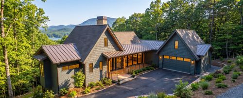 743 Hawk Mountain Rd, Lake Toxaway, NC, 28747-8613 | Card Image