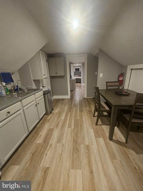 b-1030 Lindberg Dr, Woodbury, NJ, 08096-6006 | Card Image