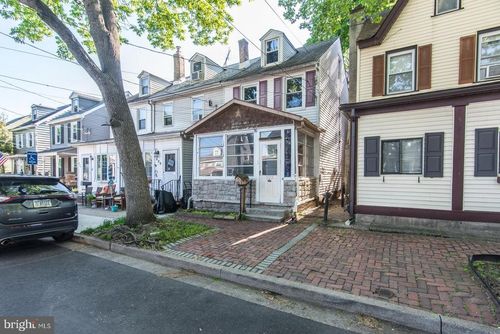 523 Locust St, BRISTOL, PA, 19007-3508 | Card Image