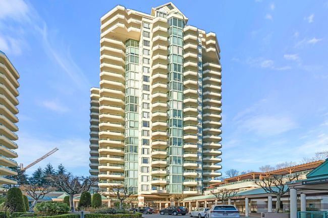 18A - 338 Taylor Way, Condo with 2 bedrooms, 2 bathrooms and 2 parking in West Vancouver BC | Image 1
