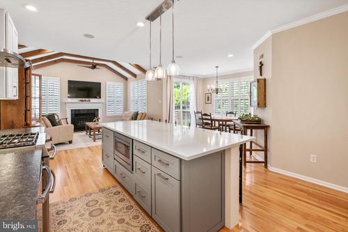 285 Cherry Ln, KENNETT SQUARE, PA, 19348-4708 | Card Image