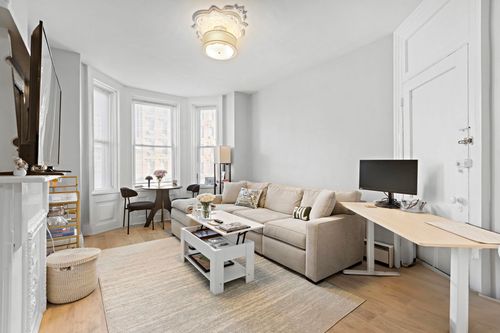 apt-2-114 Washington St, Hoboken, NJ, 07030-4644 | Card Image