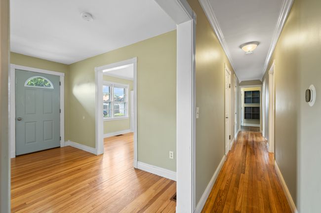 Hallway to Bedrooms | Image 13