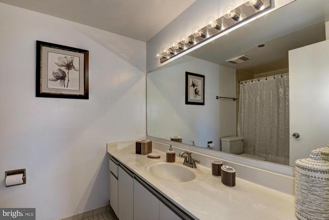 APT-713S - 1805 Crystal Dr, Condo with 3 bedrooms, 2 bathrooms and null parking in ARLINGTON VA | Image 27