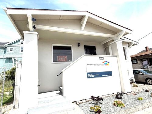 612 E 8th Street, Oakland, CA, 94606 | Card Image