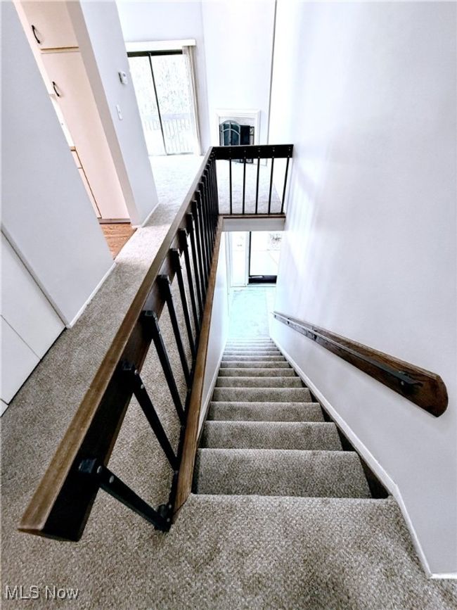 953 Hampton Ridge Dr, Condo with 2 bedrooms, 2 bathrooms and null parking in Akron OH | Image 17