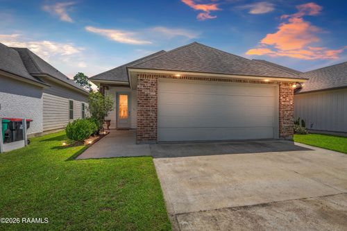 207 Twin Meadow Ln, Lafayette, LA, 70508-8196 | Card Image