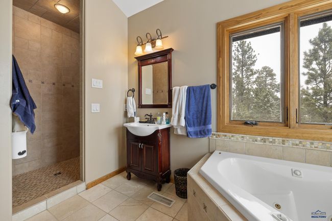 21156 Maine Rd, House other with 3 bedrooms, 4 bathrooms and null parking in Sturgis SD | Image 28